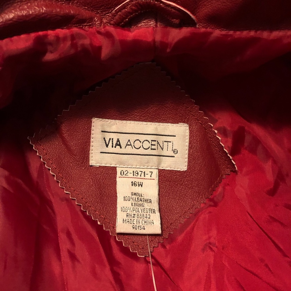 NWOT Genuine Leather Wine/Red Jacket Zip Up 🌺